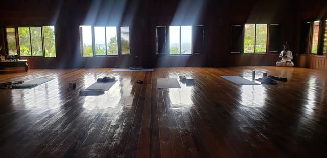 yoga-room